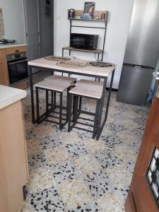 Appartements T2 dans charmant petit village avec commodite : photos des chambres