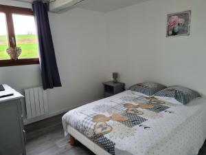 Maisons de vacances Gite la Belle des Champs : Maison 4 Chambres