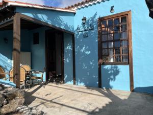 La Casita Azul