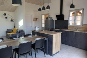 Maison neuve à 500m de la plage, La Menounière