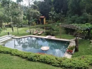 Sitío familiar, piscina com água de nascente! - 圣洛伦索-达塞拉
