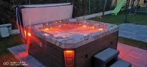 Apartament Komfort z jacuzzi przy Parku Zdrojowym - Chabówka