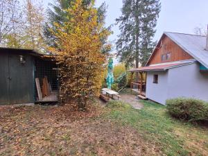 Chata v Jedovnicích u rybníka Olšovec