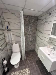 Spacious & cozy apartment, free parking, contact-free entrance