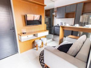 Lindo apto novo e prox ao metro c cama queen