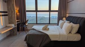 Atlantis Residence 2BR and 3BR Family Suites
