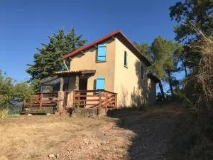 La Petite Maison sur la Colline - 于泽