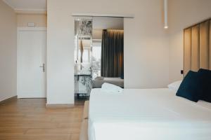 Superior Double Room with Sea View room in Puteoli Palace Hotel