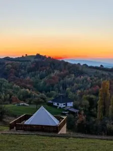 Apus peste Maramu - Glamping - Preluca Nouă