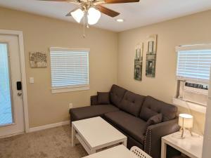Private Entrance 1 Bd Guest Suite in Cypress Gardens near Legoland