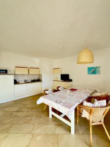 Freedhome Seaview Apartment img27