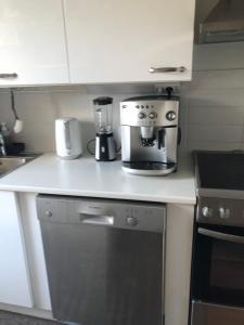 Cozy HomeStay Share Apartment