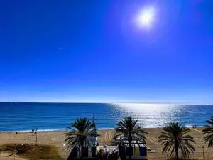 Vilador Barcelona Beach Hotel - 滨海卡夫雷拉