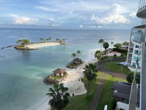 Apartamento en Playa Escondida - Front View