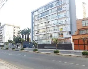 Miraflores Quite, very close to the Malecon - San Isidro