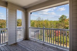 Overlook 6303 i Modern Resort Style living