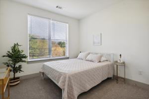 Overlook 6303 i Modern Resort Style living