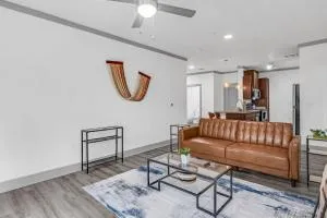 Overlook 4001 I Stunning 2bd Apartment - Loudon