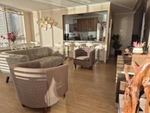 Moderno Depto con Vista al Lago