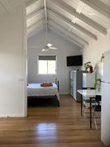 The Little House - Mandurang South