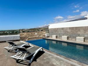 Villa con vista al mar y piscina privada