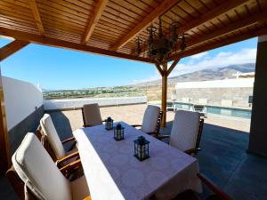 Villa con vista al mar y piscina privada