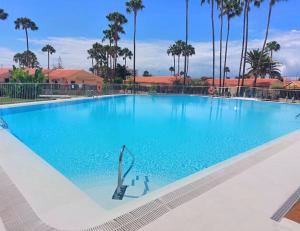 PAMRO moderner Bungalow - 4 Schlafzimmer - 2 Bäder - Whirpool - Ferienanlage mit Pool - Familienfreundlich