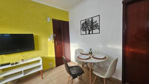 Apto a 200 metros da praia