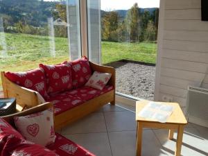 Maisons de vacances Gite neuf au calme pres de Gerardmer avec terrasse et balades en foret - FR-1-589-217 : photos des chambres
