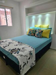 Modern town house with pool and 3 Bdrms