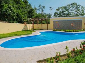 Modern town house with pool and 3 Bdrms