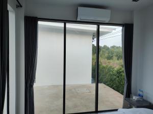 DeLa Moon เดอ ลา มูน