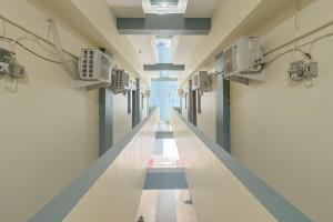 Urbanview Hotel Maharani Garut