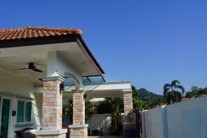 cozy 4-bedroom Pool villa, black mountain golf course, orchid paradise home,Hua Hin