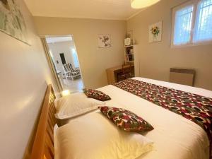 Gîte charmant à Montbazon avec terrasse, jardin et parking - FR-1-381-599