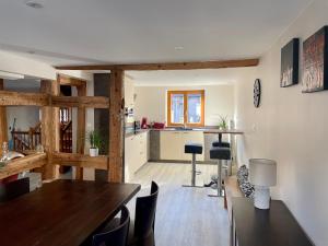 Maisons de vacances Maison de charme - 7 personnes - centre ville : photos des chambres