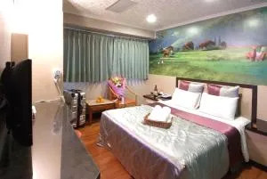 Left Bank Hotel - Zhubei