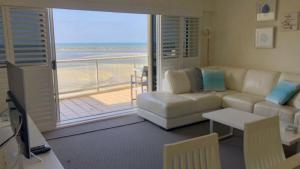 The Moorings Unit 906