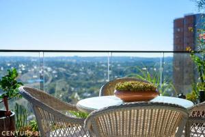 Premium 3Bed Luxury with Infinity Pool & Gym