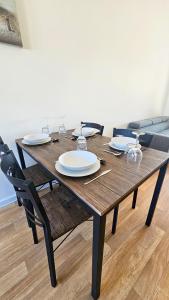 Beachside Hideaway Apartment, 200m to the Havana Beach