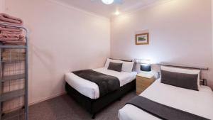 Tumut Farrington motel