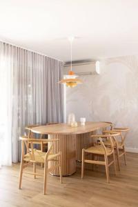 Yo Caba Caba - Beach House with a Colourful Twist!