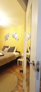 Historic Old Town Escape Cozy 2 Bedrooms Perfect location