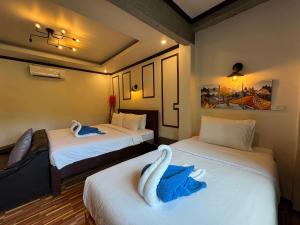 BAAN CHAINARONG