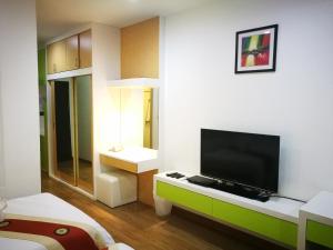 Eastpana 304 R1 Executive Residence