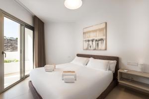 Colinas - Agora 2-3 DELUXE 1B