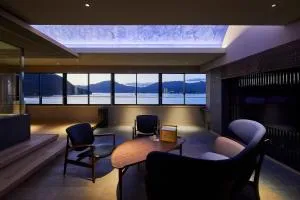 厳島いろは - Akasaki