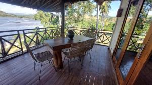 Lombok Villas, Villa KuraKura