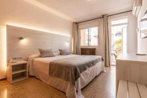 Eco Avenida Hotel & Parking