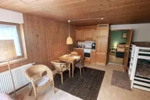 Privates Wohnstudio mit Küchenzeile & Bad - Alterswilen